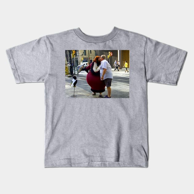 Entertainer Kids T-Shirt by tomg